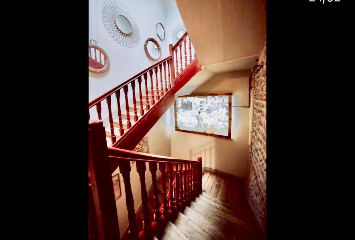 Отель Albany Ancha Леон Экстерьер фото Staircase