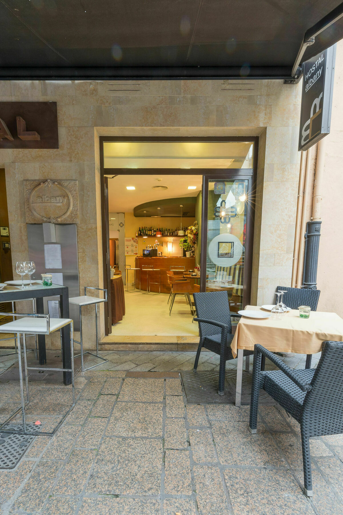 Отель Albany Ancha Леон Экстерьер фото Restaurant in Rome