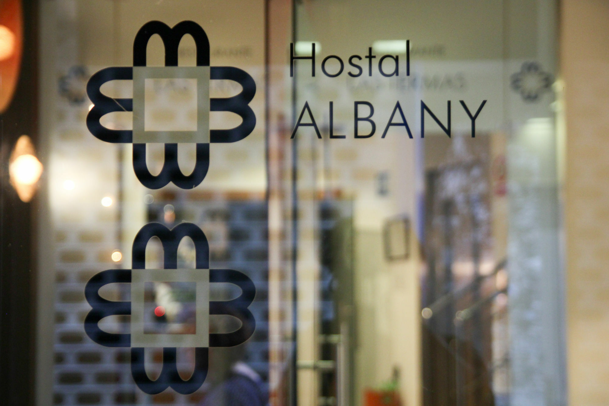 Отель Albany Ancha Леон Экстерьер фото Hostel Albany